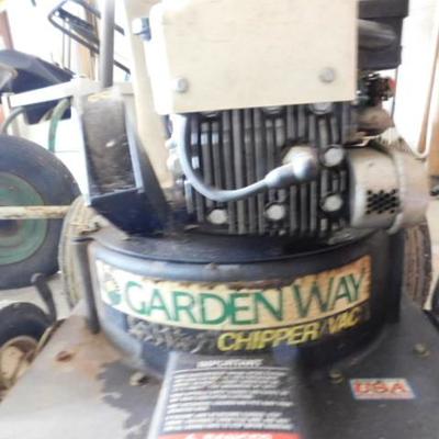 Garden Way Chipper and Lawn Vac with Attachments Tecumseh Motor 