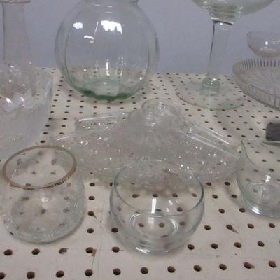 Lot 21 - Clear Glass Crystal Collection 