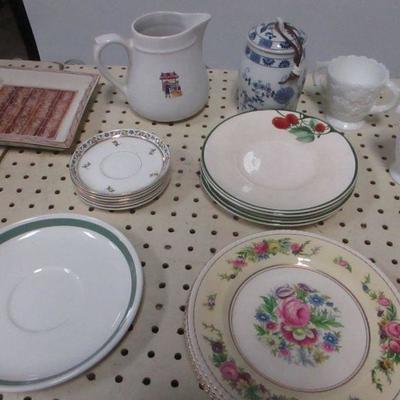 Lot 25 - Porcelain & Pottery Decor  - Limoges