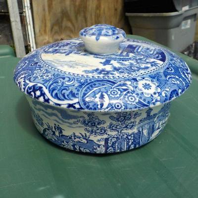 "W.R. Midwinter England", "Landscape" sugar dish with cover.
