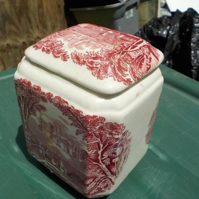 " Mason's Vista England Sugar holder with lid.