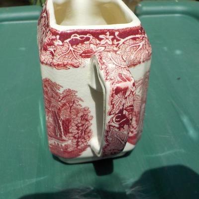 " Mason's Vista England Creamer".