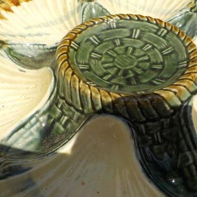 " Longchamps Terre Majolica Clam Shell Dish"