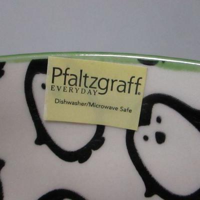 Lot 31 - Pfaltgraft & Pioneer Woman Stoneware