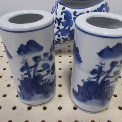 Lot 36 - Blue & White Porcelain Decor