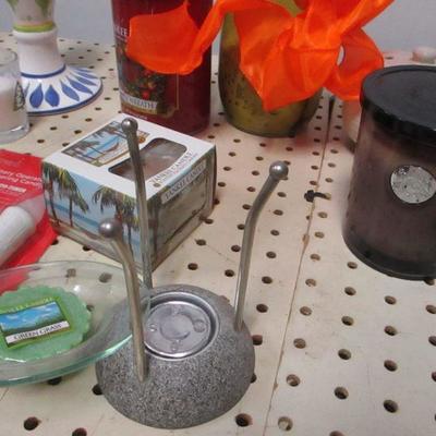 Lot 38 - Home Decor - Candle & Candle Holders
