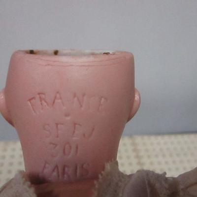 Lot 48 - Doll Marked France