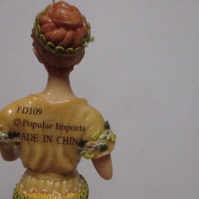 Lot 51 - Popular Imports Putting the Ritz Poly Dolls