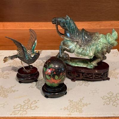 LOT 28 ASIAN THEME GROUP OF 3 ITEMS