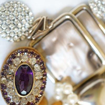 #6-6 Grouping of Romantic costume jewelry