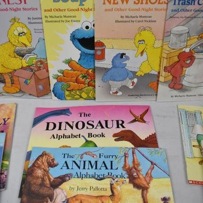 12 Kids Books: 6 Sesame Street Golden Books, 5 Alphabet Books, Berenstain Bears