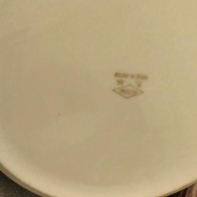 Kutani Serving Dish with Top