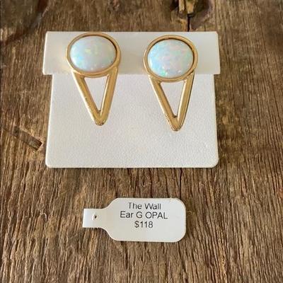 THE 2 BANDITS Opal gold earrings