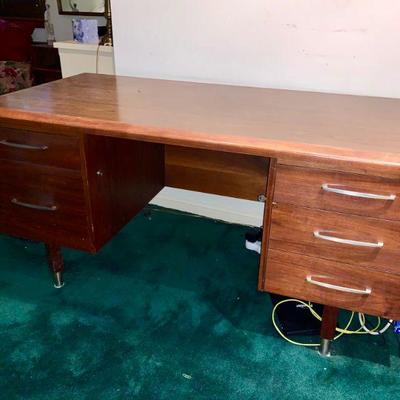 LOT 51  MCM EXECUTIVE DESK TIERMAN'S POMONA