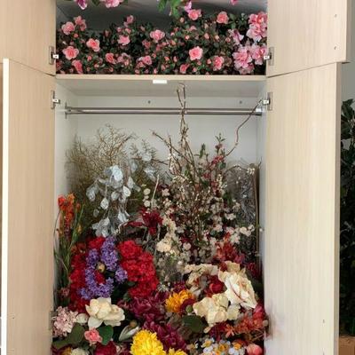 LOT 55 CLOSET FULL OF SILK FLOWERS, BRANCHES ALL KINDS OF FLORAL DECOR