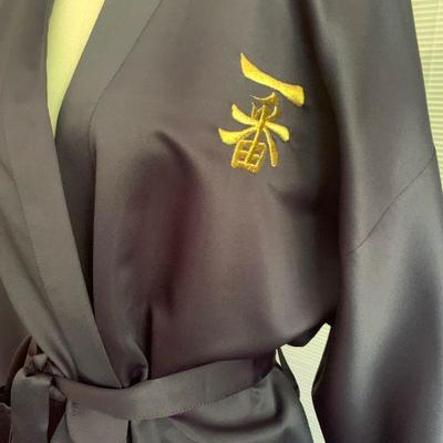 IB 52  NAVY POLYESTER KIMONO ASIAN EMBROIDERED CHARACTERS