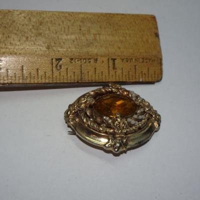 Victorian Gold Plated Brooch Pin, Gold Rhinestone 
