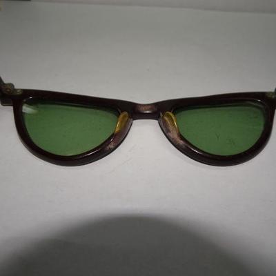 AMAZING Green Cat Eye Glasses, American Optical 