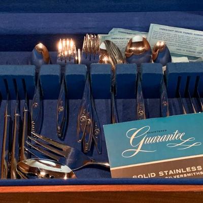 LOT 65  ONEIDA SET OF STAINLESS STEEL FLATWARE SERVICE FOR 12 w/BOX
