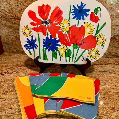 LOT 76  VINTAGE VERA! COLORFUL TABLE DECOR