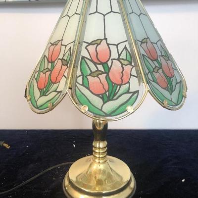 #151 Floral touch lamp