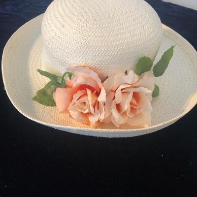#195 Bowl hat with flowers and ribbon