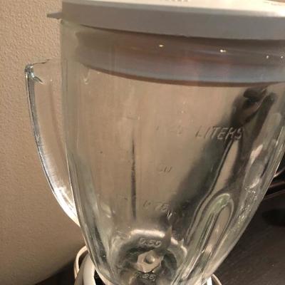#204 Oster  14 Speed blender