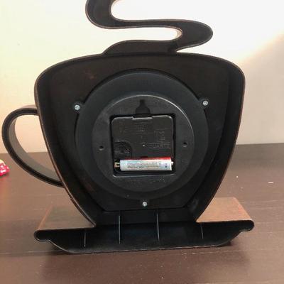 #205 Coffee Mug clock