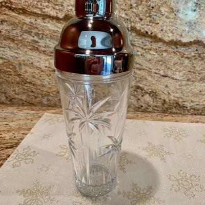LOT 84  VINTAGE CRYSTAL MARTINI SHAKER