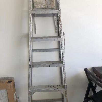 #259 6' Aluminum Ladder