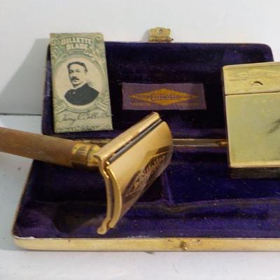 'Vintage Gillette Gold Razor & metal gilt case