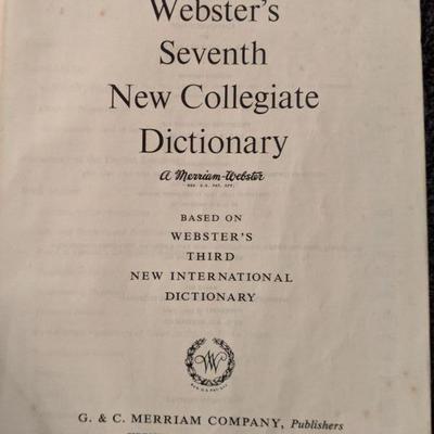 VINTAGE WEBSTER DICTIONARY - SEVENTH NEW COLLEGIATE
