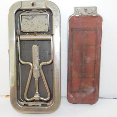 Antique "Rolls  Razor" made in England,Complete.
