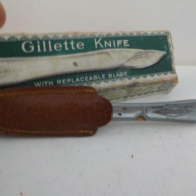 " Vintage Gillette Knife" with box.