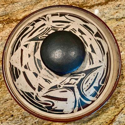 LOT 93  STUDIO POTTERY SIGNED COVERED BOWL  AS IS 