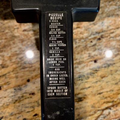 LOT 100  VINTAGE RIVAL PIZZELLE PRESS NO CORD
