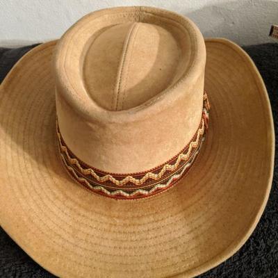 Lot 333 - Vintage Ladies Cowboy Hat 