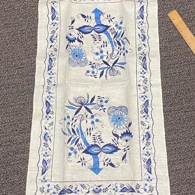 Vintage Pair of Blue Floral Linen Tea Towels