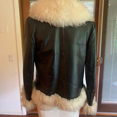 IB 67  BLACK LEATHER & FAUX SHERLING JACKET SIZE 14