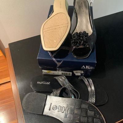 IB 70  ANNE KLEIN SLING BACKS & MATISSE STRAPPY SANDALS