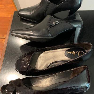 IB 82  TWO PAIRS LEATHER DRESS SHOES SIZE 9