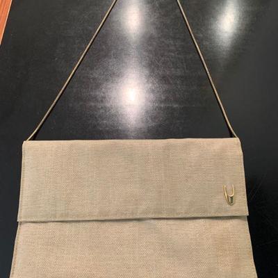 IB 89  DESIGNER SHIRL MILLER LTD. ENVELOPE BAG SHOULDER STRAP