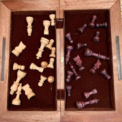 LOT 119  WOODEN CHESS SET 