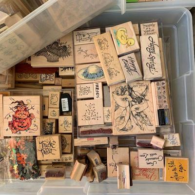 LOT 122  OVER 200 STAMP BLOCKS PAPERS TOOLS RIBBON CRAFTS HOBBY SCRAPBOOKING