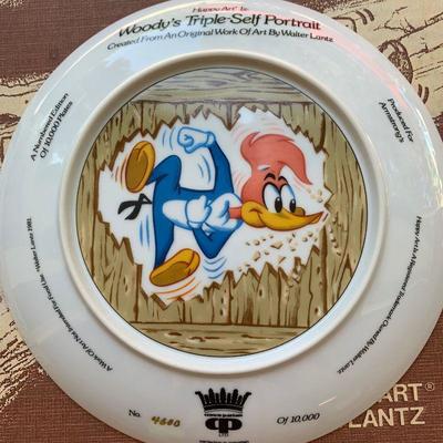 LOT 125  s/n WOODY WOODPECKER COLLECTER'S PLATE TRIPLE VISION SELF PORTRAIT