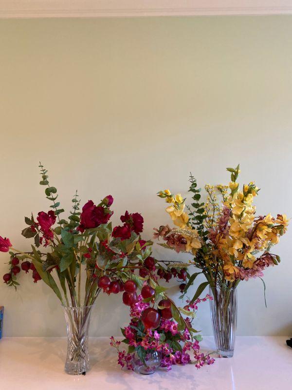 Lot 521 Lot of Silk Flowers and Vases