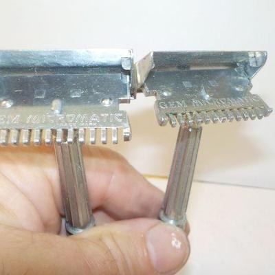 2- vintage Gem Micromatic razors.