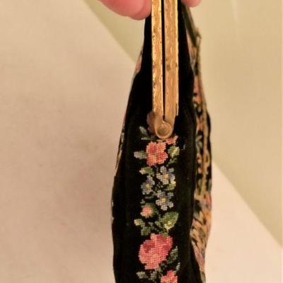 Lot #109  Absolutely Gorgeous Vintage Petit point purse - excellent condition.