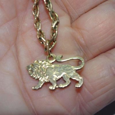 Vintage Krementz Gold Overlay Lion Pendant Charm Necklace, West Germany 