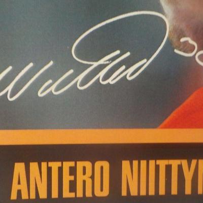 " Signed Autograph Antero Niittymaki Goalie #30"
